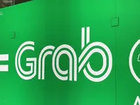 Singapore tạm thời ngăn vụ sáp nhập Grab - Uber