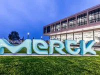 P&G mua lại mảng hàng tiêu dùng, chăm sóc sức khỏe của Merck
