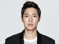 Sự nghiệp tuột dốc không phanh, Kim Hyun Joong vẫn không bị công ty quản lý bỏ rơi