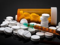 Walmart thắt chặt các chính sách kê đơn thuốc opioid