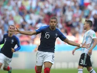 Mbappe làm điều này đã khiến tất cả phải ngả mũ thán phục