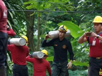 Hành trình giải cứu đội bóng Thái Lan: 'Chúng tôi đã thoát chết trong gang tấc'