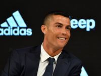 Biết được điều C.Ronaldo nói, hẳn Messi cũng phải bất ngờ!