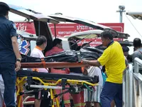 Vụ lật tàu ở Phuket, Thái Lan: Đã tìm thấy 40 thi thể hành khách