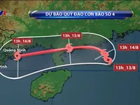 Trong 24 giờ tới, bão số 4 di chuyển theo hướng Đông, nguy cơ cao sạt lở đất và lũ quét