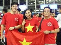 Trực tiếp từ Indonesia: Rực màu cờ đỏ trước trận đấu lịch sử Olympic Việt Nam - Olympic UAE