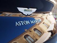 Hãng siêu xe Anh Aston Martin vươn tới IPO tỷ USD sau 7 lần suýt phá sản
