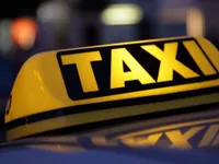 Bỏ nội dung xe công nghệ phải gắn phù hiệu xe taxi