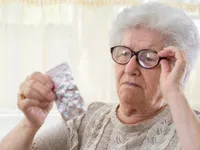 Nguy cơ tiềm ẩn từ việc sử dụng thuốc giảm đau Aspirin đối với người cao tuổi