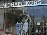 Michael Kors tiến gần thỏa thuận 2 tỷ USD mua Versace