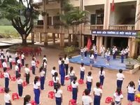 Trường tiểu học Bồng Khê chuẩn bị cho năm học mới sau khi bão đi qua