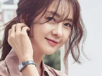 Lee Yo Won đẹp mong manh trong bộ ảnh mới