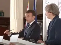 Tổng thống Pháp thăm Anh