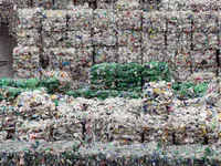 Anh ngập rác thải nhựa vì không thể xuất sang Trung Quốc