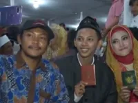 Đám cưới tập thể đón năm mới tại Indonesia