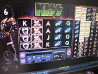 Thái Lan phá đường dây đánh bạc trực tuyến hàng trăm triệu Baht