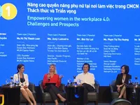 Cách mạng công nghiệp 4.0 đặt ra nhiều thách thức với lao động nữ