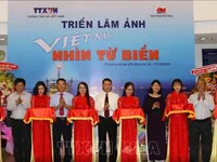 Triển lãm 100 bức ảnh chủ đề 'Việt Nam - Nhìn từ biển'