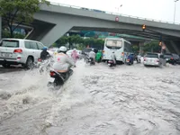 Nhiều băn khoăn về giải pháp tổng thể chống ngập đường Nguyễn Hữu Cảnh