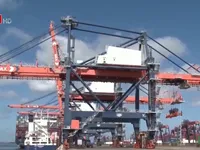 Giá hàng hóa từ các nhà máy Trung Quốc giảm mạnh nhất trong 3 năm