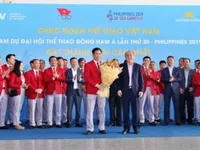Vietnamese sports delegation set out for SEA Games 30