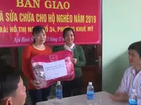 Bộ đội Biên phòng Đà Nẵng bàn giao nhà tình thương cho người nghèo