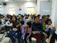 Hai bệnh viện lớn của Hà Nội chật cứng bệnh nhi từ Bắc Ninh thăm khám vì nghi nhiễm sán