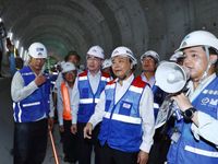 Thủ tướng Nguyễn Xuân Phúc thị sát tuyến Metro số 1 Bến Thành - Suối Tiên