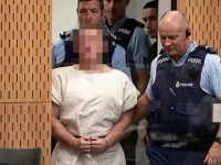 Nghi phạm vụ xả s&uacute;ng tại New Zealand đối mặt với 50 tội danh