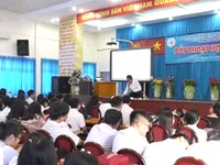 Giáo dục giới tính - Mỗi trường một kiểu