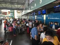 Trẻ nhỏ và người già sẽ có quầy check-in riêng tại sân bay