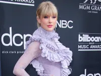 Vượt mặt Kylie Jenner, Taylor Swift trở thành ngôi sao có thu nhập cao nhất năm 2019