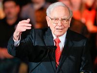 Tỷ phú Warren Buffett trao tặng 3,6 tỷ USD cho 5 quỹ từ thiện