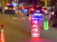 Đài Loan (Trung Quốc) xử phạt cả người ngồi cùng lái xe say rượu