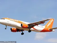 H&atilde;ng h&agrave;ng kh&ocirc;ng lập tức đ&igrave;nh chỉ c&ocirc;ng t&aacute;c với phi c&ocirc;ng c&oacute; &yacute; định tự tử