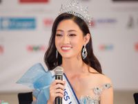 Hoa hậu Lương Thùy Linh thú nhận tự ti về... vòng eo lớn