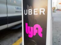 Uber và Lyft đối mặt với lệnh cấm mới từ chính quyền New York