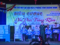 Quảng Bình chăm lo tết trung thu cho trẻ em vùng biên giới