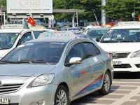 Nhiều bất cập trong quản lý và vận hành dịch vụ xe taxi