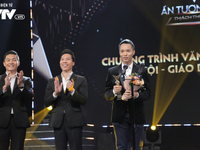 &apos;Ký ức vui vẻ&apos; bất ngờ giành cúp VTV Awards 2019 ngay mùa đầu tiên