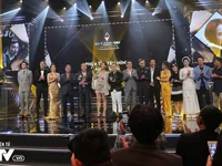 Không nằm ngoài dự đoán, 'Về nhà đi con' ẵm 3 cúp VTV Awards 2019