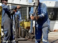 Giá dầu mỏ tiếp tục ổn định