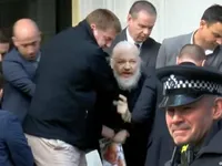 Wikileaks founder Julian Assange under arrest