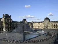 Pháp: Bảo tàng Louvre mở cửa trở lại sau làn sóng đình công