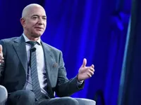 Ly hôn và mất 10 tỷ USD một năm, tỷ phú Jeff Bezos vẫn giữ vị trí người giàu nhất thế giới