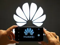 Sau Apple, Huawei cũng đang cân nhắc bán smartphone không kèm sạc