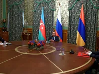 Armenia và Azerbaijan nhất trí ngừng bắn