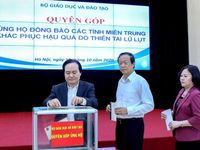 Bộ GD&ĐT phát động quyên góp ủng hộ đồng bào miền Trung