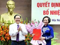 Bà Phạm Thị Thanh Trà nhận quyết định bổ nhiệm Thứ trưởng Bộ Nội vụ