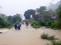 Chủ động sơ tán người và tài sản ở vùng ngập lũ